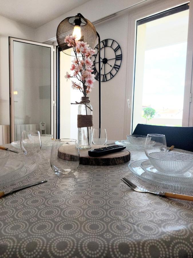 Studio 25M2 Tt Confort Dans Residence Thermes Foch Centre Ville Dax Luaran gambar