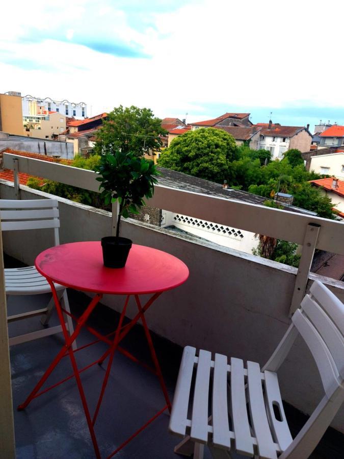 Studio 25M2 Tt Confort Dans Residence Thermes Foch Centre Ville Dax Luaran gambar